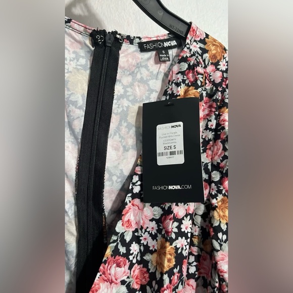 Fashion Nova Dress Floral New with tags. - Picture 3 of 3
